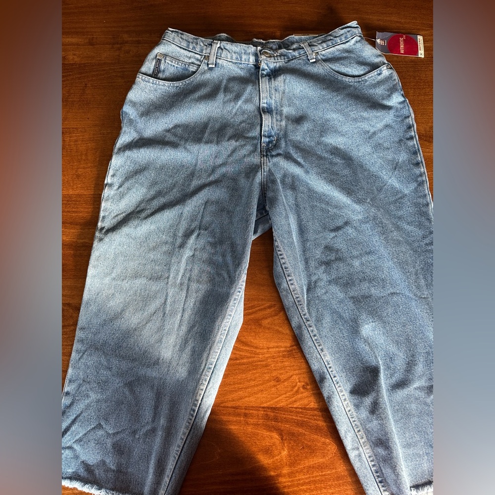 NWT Faded Glory Fray Capri Jeans